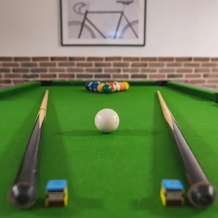 L'industriel - Billard Et Cinema - Hyper Centre *