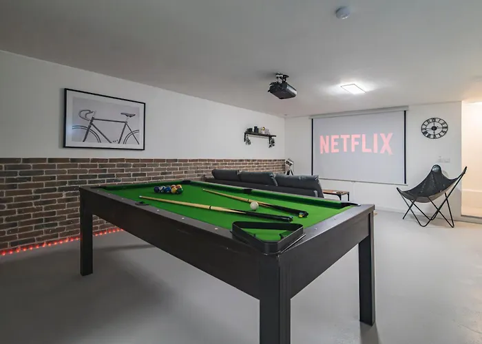 L'industriel - Billard Et Cinema - Hyper Centre Реймс