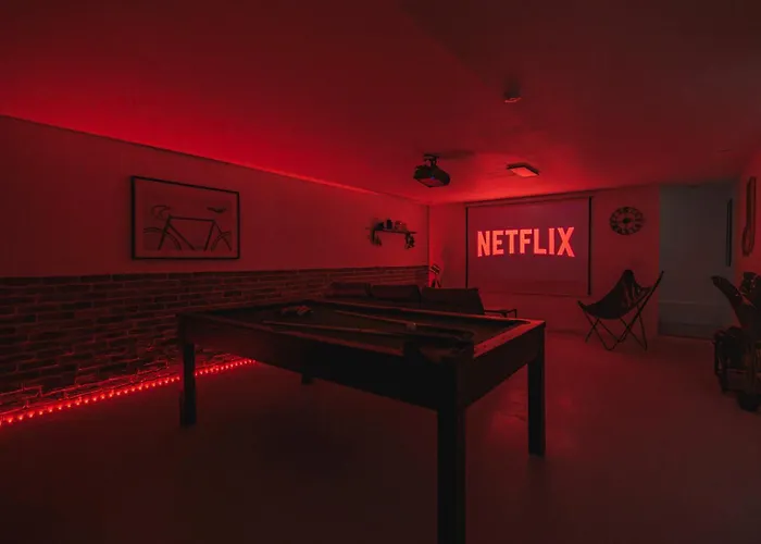 L'industriel - Billard Et Cinema - Hyper Centre * Реймс